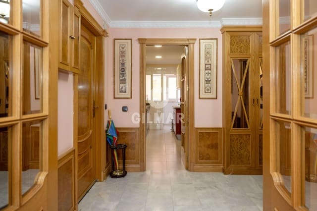 3 soveværelse Lejlighed til salg i La Malagueta, Málaga by med garage - € 965.000 (Ref: 9219547)