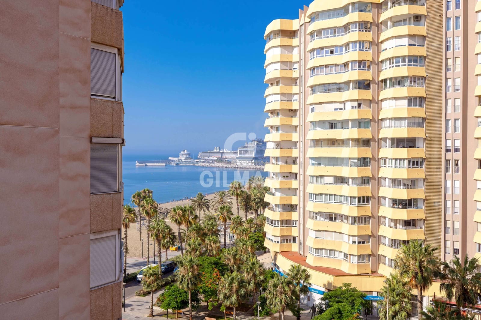 3 soveværelse Penthouse til salg i Malaga by med garage - € 1.495.000 (Ref: 9219548)