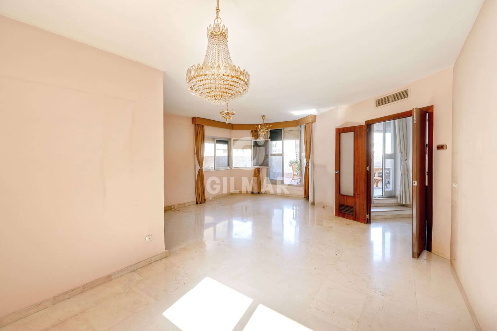 3 soveværelse Penthouse til salg i Malaga by med garage - € 1.495.000 (Ref: 9219548)