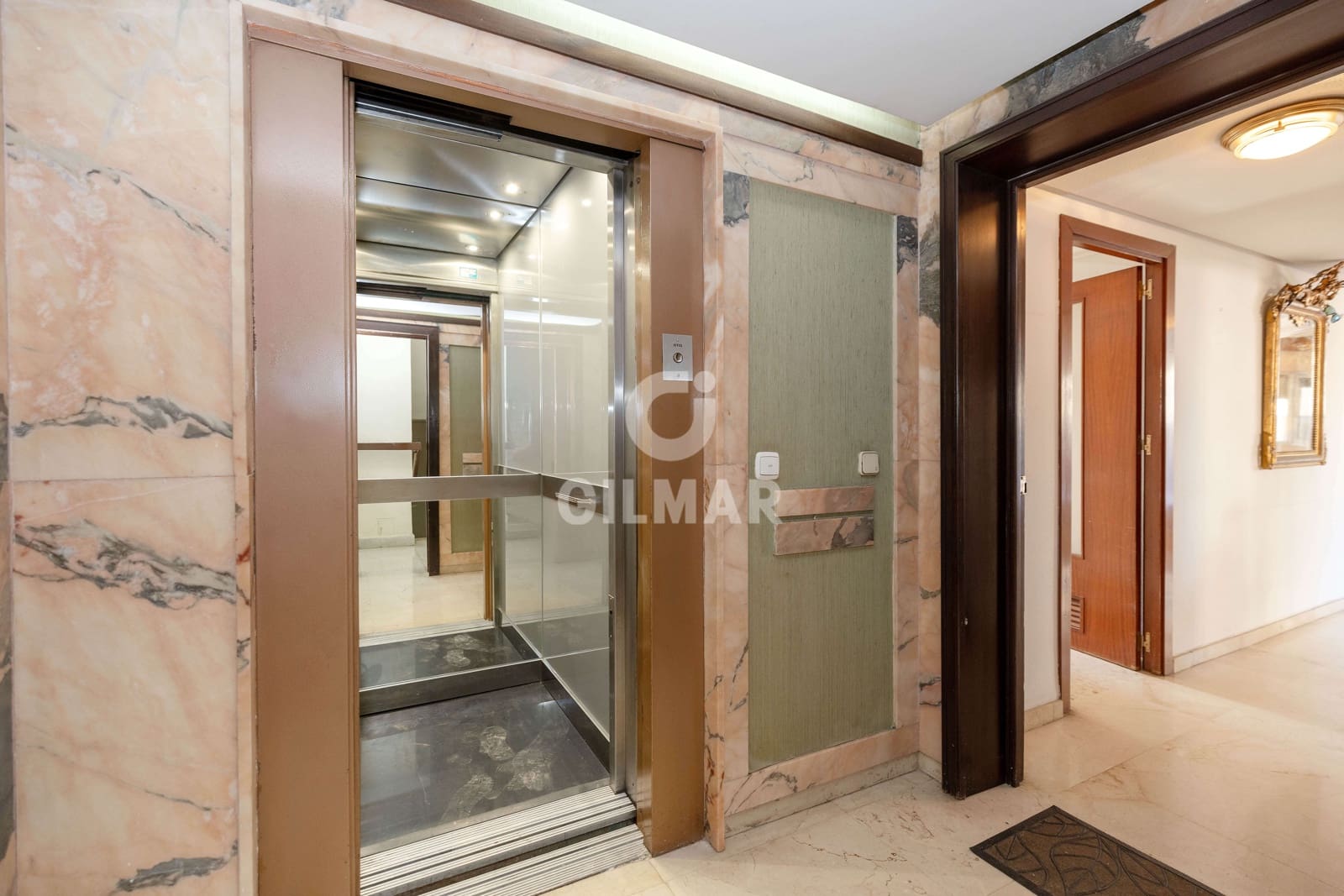 3 soveværelse Penthouse til salg i Malaga by med garage - € 1.495.000 (Ref: 9219548)