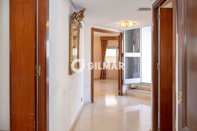3 soveværelse Penthouse til salg i La Malagueta, Málaga by med garage - € 1.495.000 (Ref: 9219548)