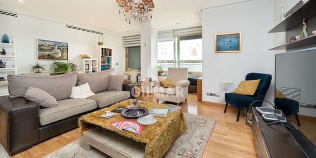 4 bedroom Flat for sale in Peñagrande, Madrid city with pool garage - € 1,250,000 (Ref: 9219550)
