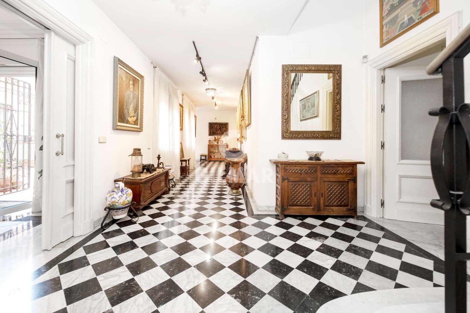 11 sypialnia Willa na sprzedaż w Churriana z basenem garażem - 1 860 000 € (Ref: 9219553)