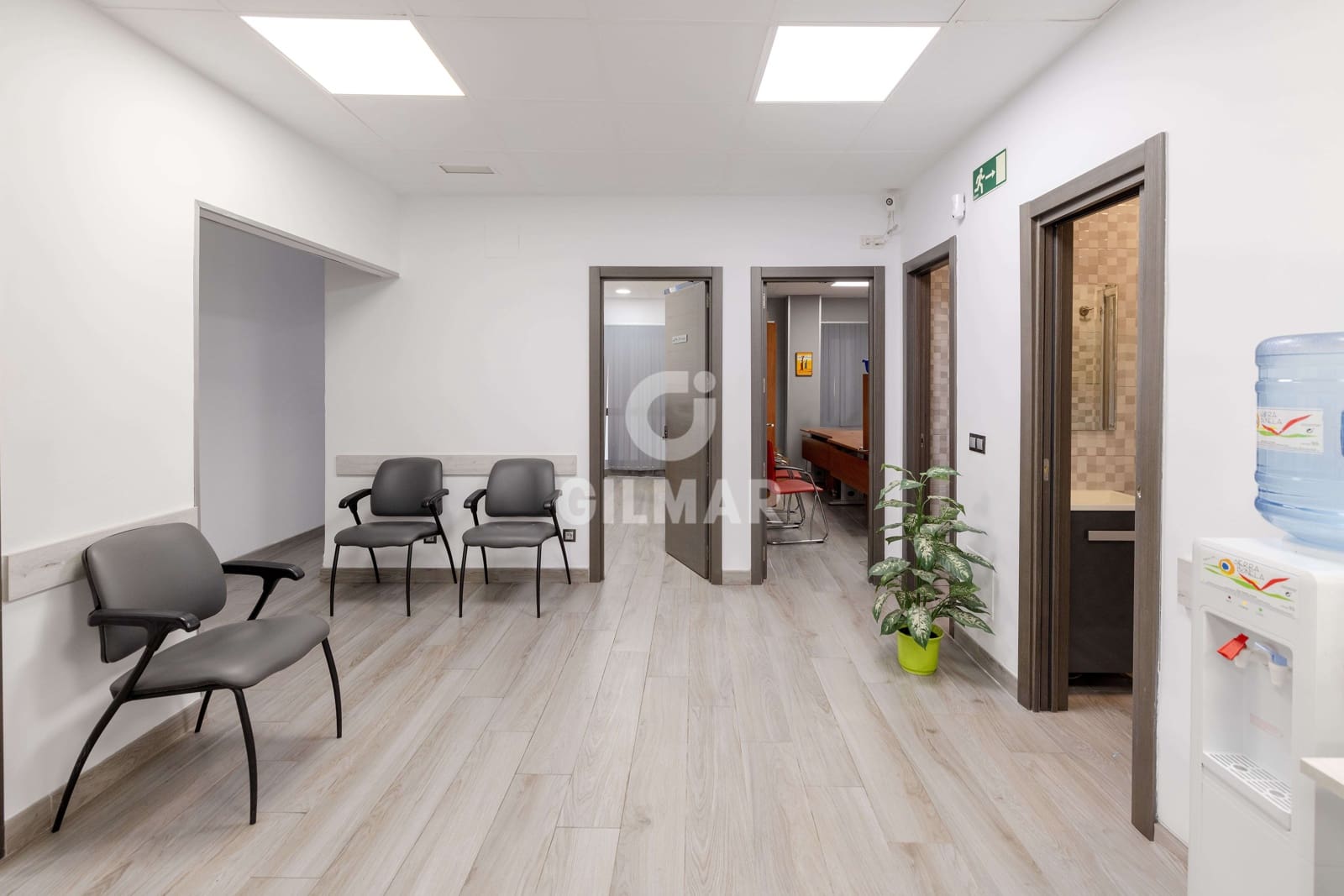 Kommersiell til salgs i Malaga by - € 550 000 (Ref: 9219554)