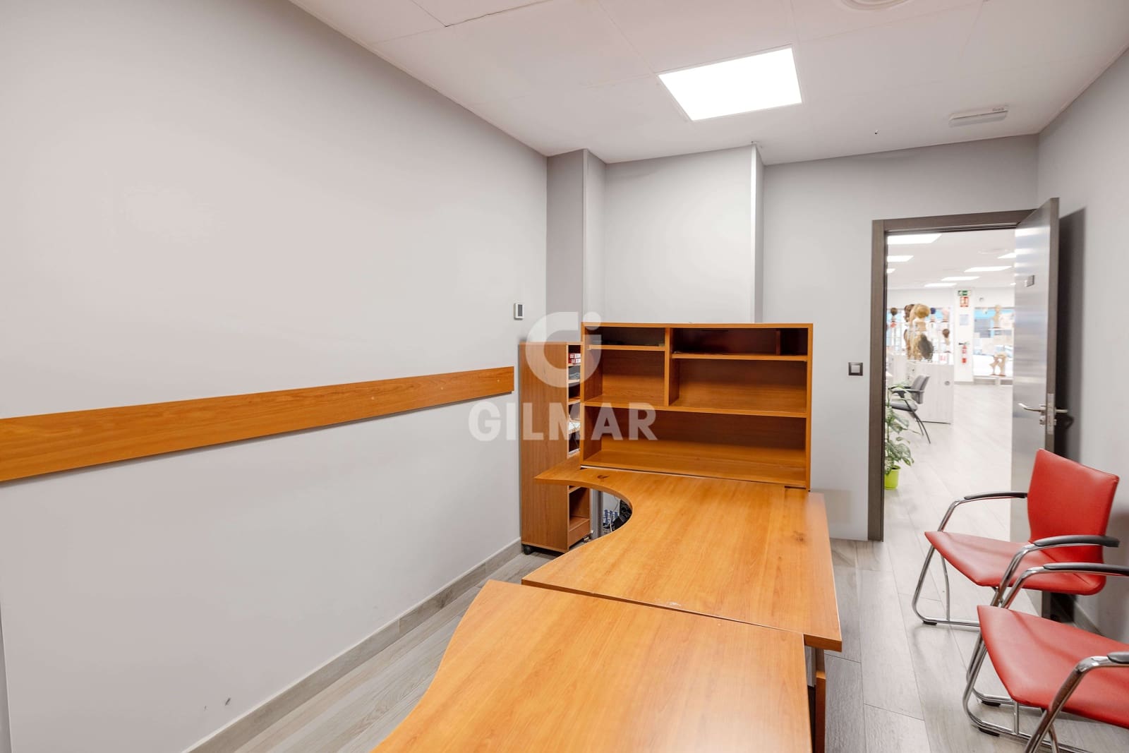 Kommersiell til salgs i Malaga by - € 550 000 (Ref: 9219554)