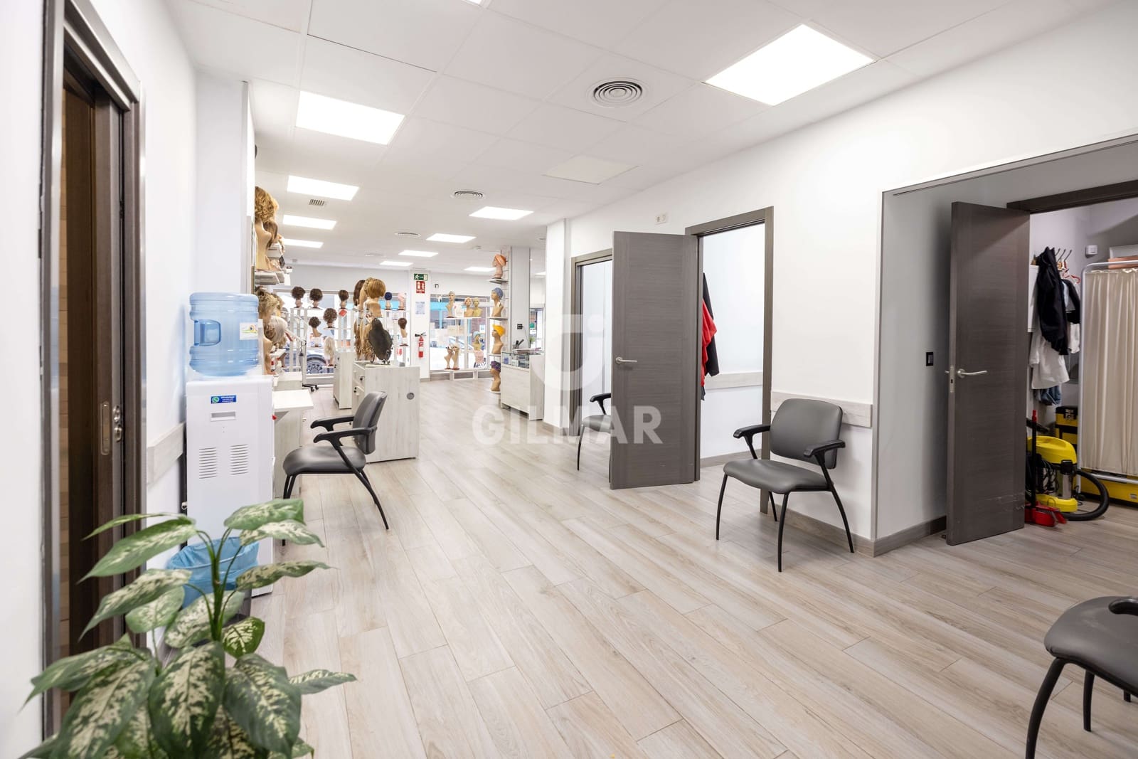 Kommersiell til salgs i Malaga by - € 550 000 (Ref: 9219554)