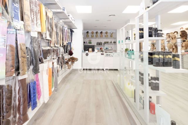 Kommersiell til salgs i Ensanche Centro, Málaga by - € 550 000 (Ref: 9219554)