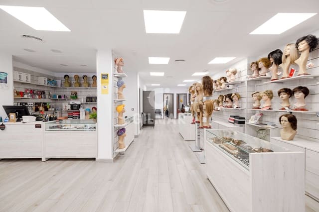 Kommersiell til salgs i Ensanche Centro, Málaga by - € 550 000 (Ref: 9219554)