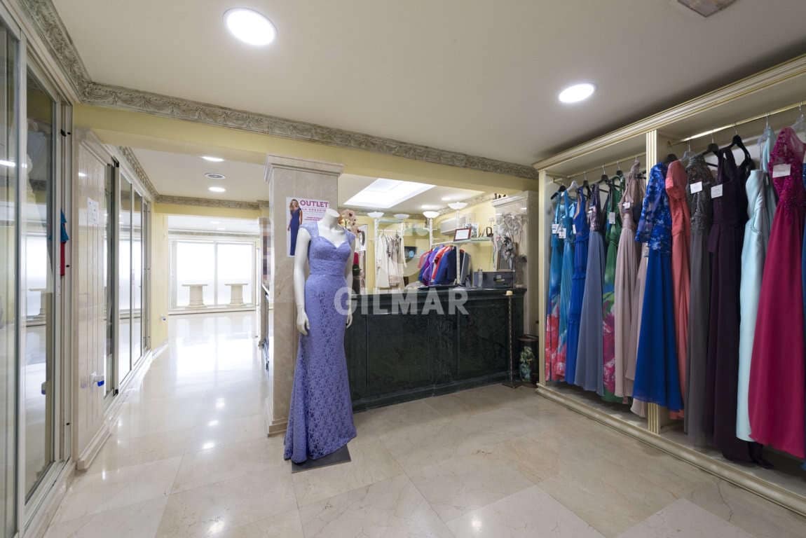 Komercyjne na sprzedaż w Miasto Malaga - 800 000 € (Ref: 9219559)