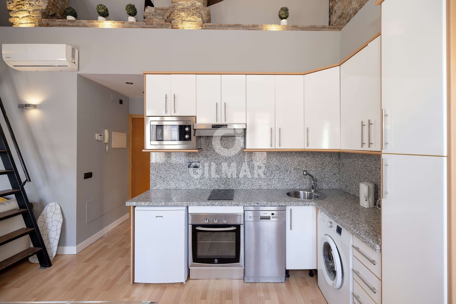 2 bedroom Flat for sale in Malaga city - € 332,000 (Ref: 9219562)