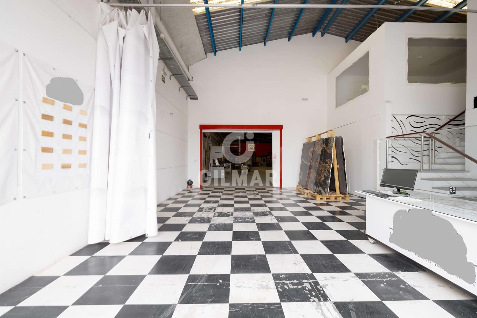 Kommersiell til salgs i Malaga by - € 1 300 000 (Ref: 9219563)