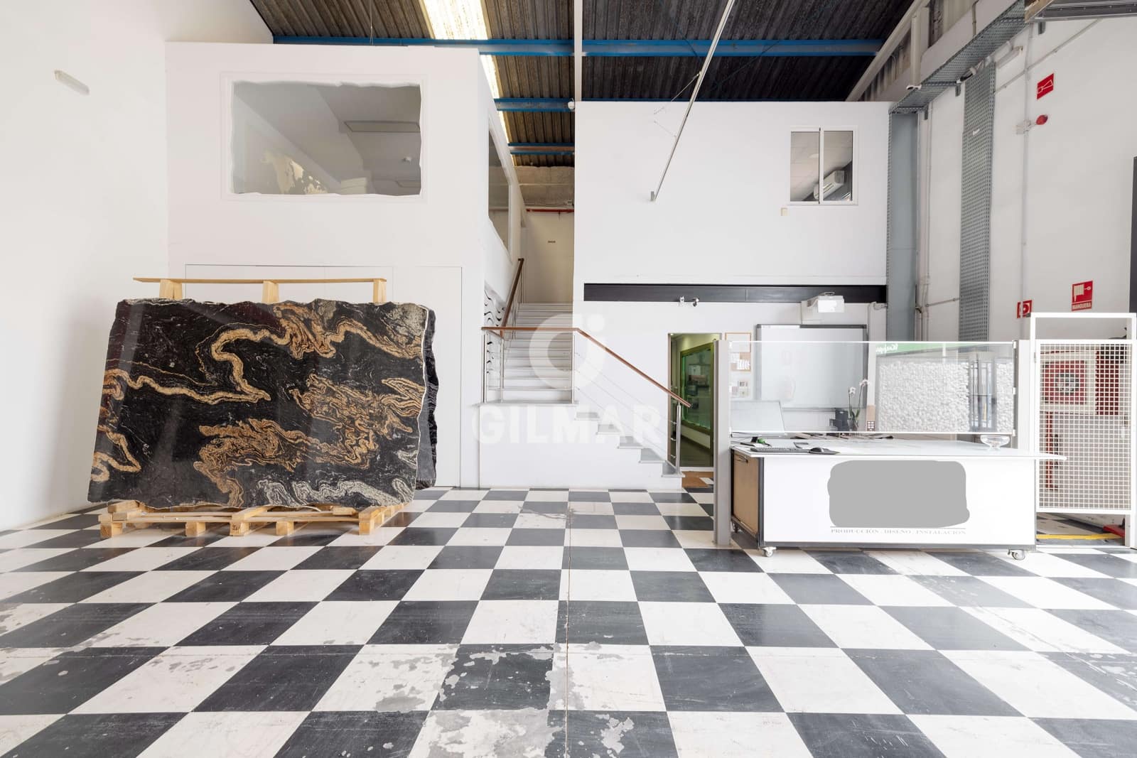 Kommersiell til salgs i Malaga by - € 1 300 000 (Ref: 9219563)