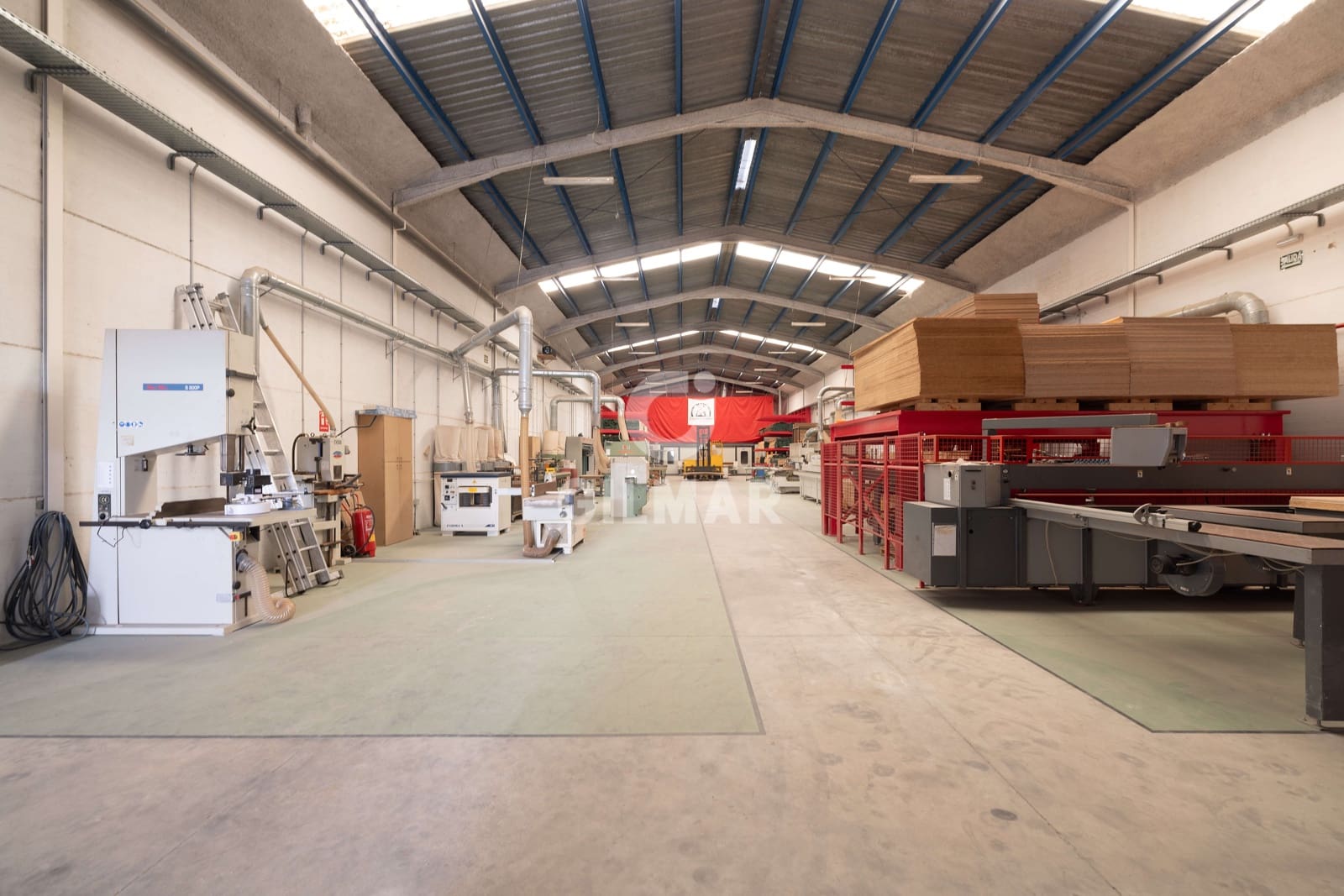 Kommersiell til salgs i Malaga by - € 1 300 000 (Ref: 9219563)