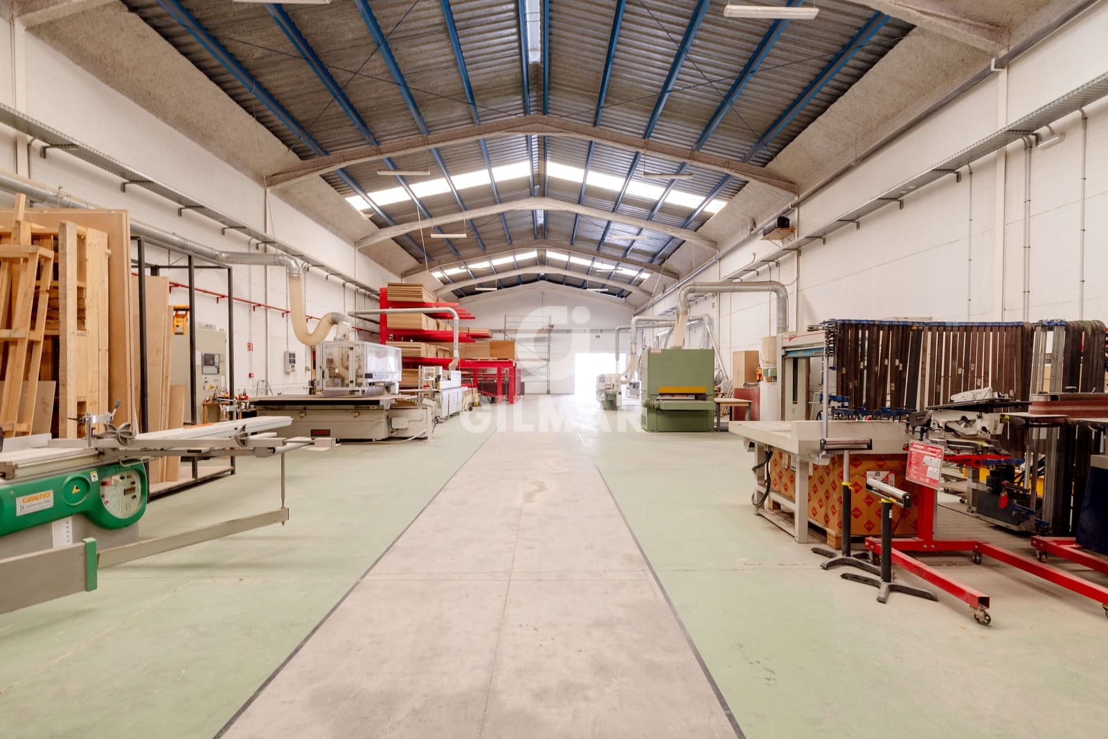 Kommersiell til salgs i Malaga by - € 1 300 000 (Ref: 9219563)