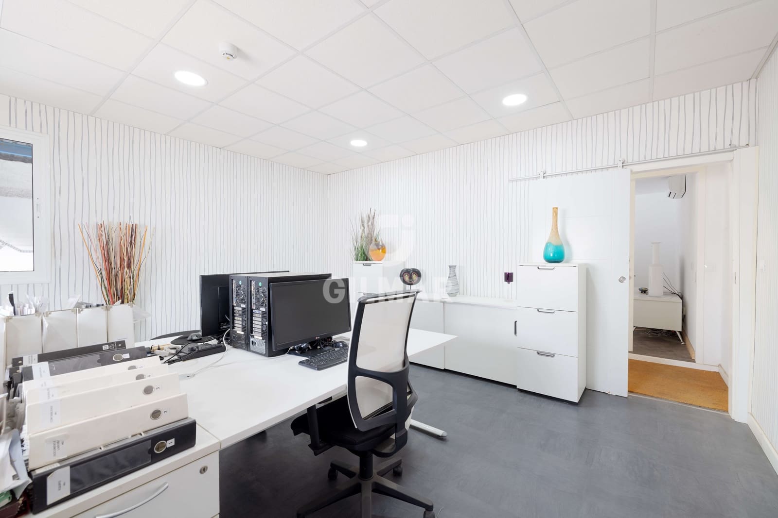 Kommersiell til salgs i Malaga by - € 1 300 000 (Ref: 9219563)