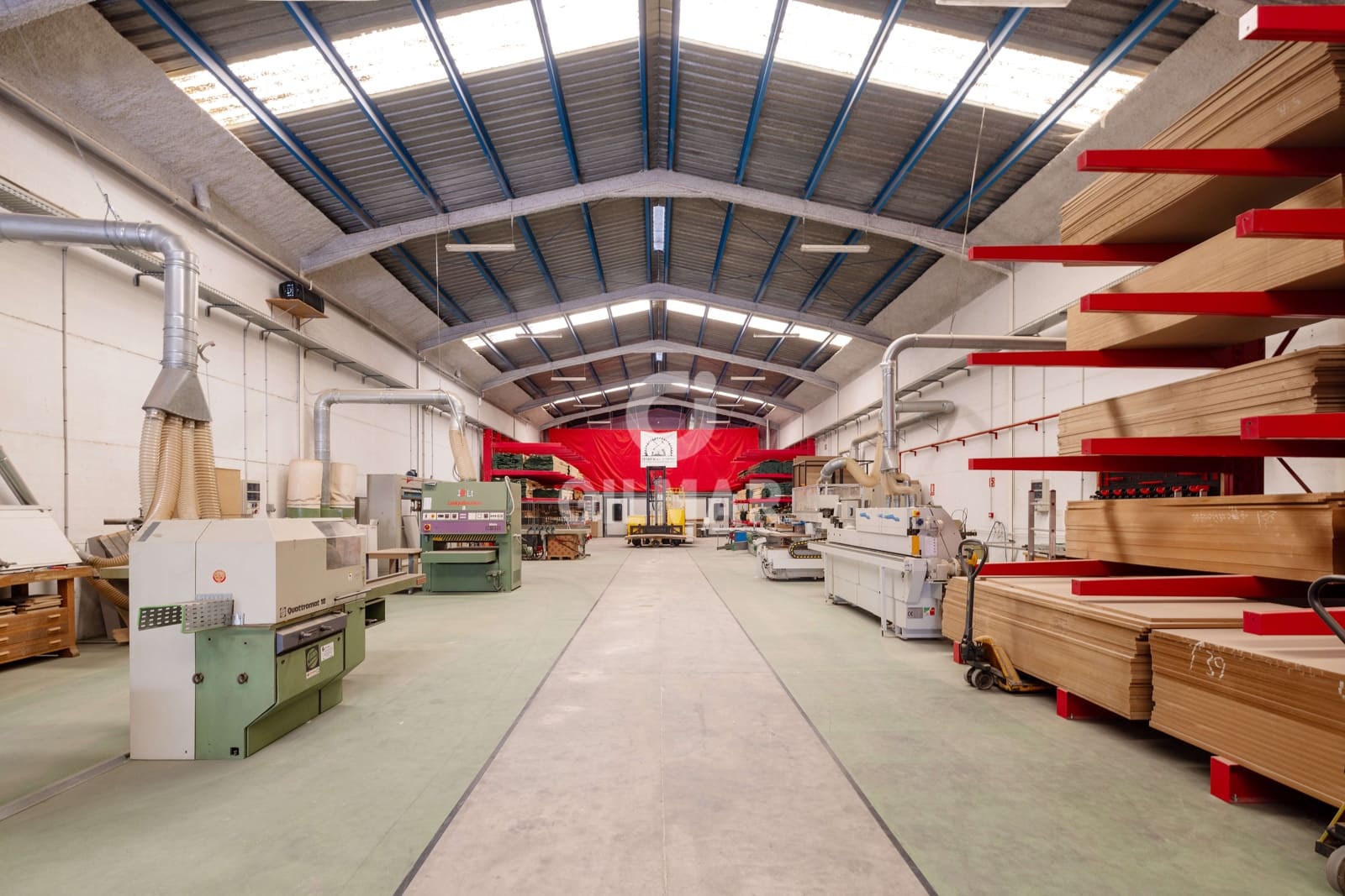 Kommersiell til salgs i Malaga by - € 1 300 000 (Ref: 9219563)