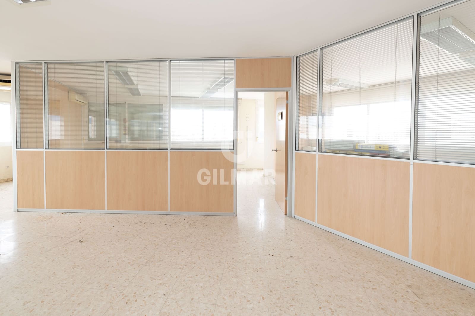 Kontor til salg i Malaga by - € 350.000 (Ref: 9219564)