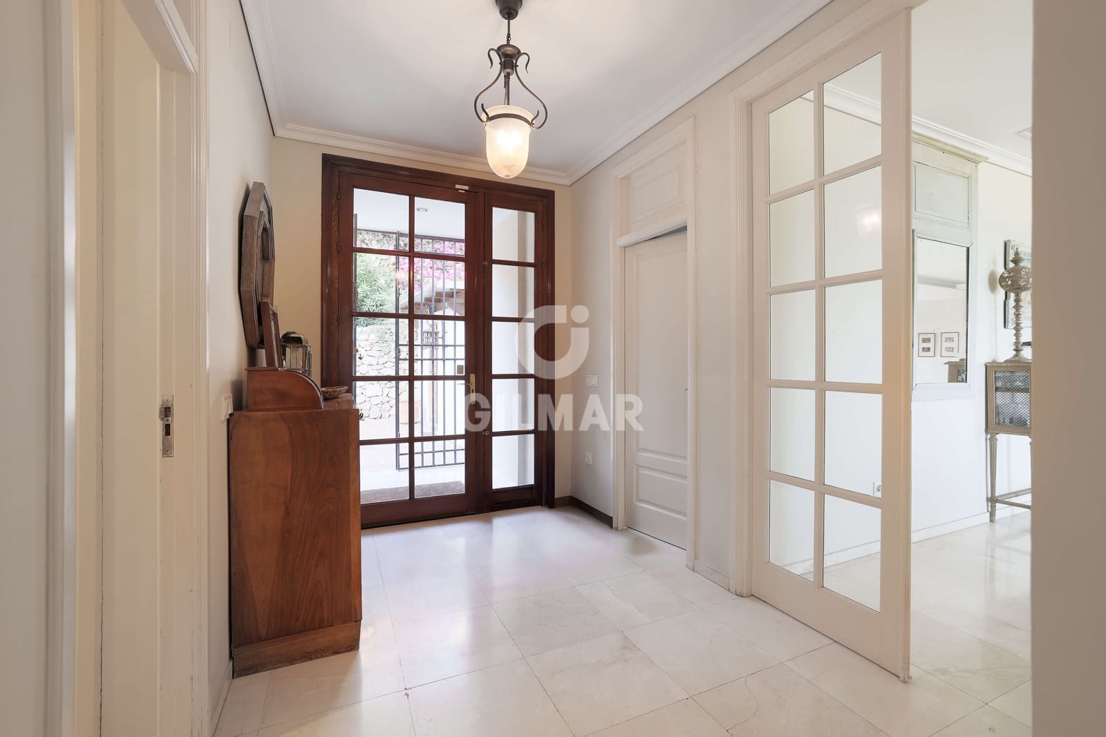 5 soverom Villa til salgs i Malaga by med svømmebasseng garasje - € 1 990 000 (Ref: 9219565)