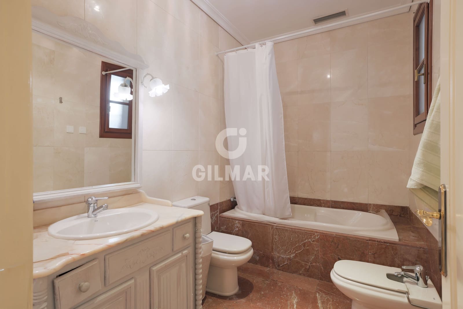 5 soverom Villa til salgs i Malaga by med svømmebasseng garasje - € 1 990 000 (Ref: 9219565)