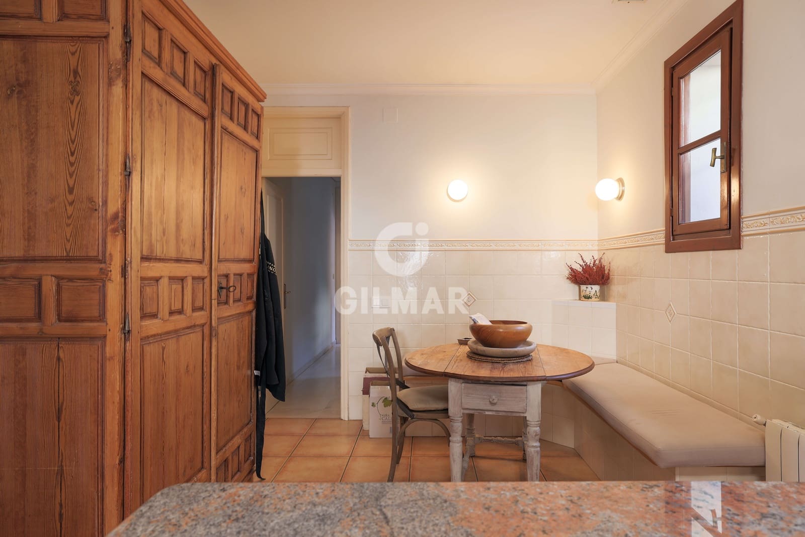 5 soverom Villa til salgs i Malaga by med svømmebasseng garasje - € 1 990 000 (Ref: 9219565)