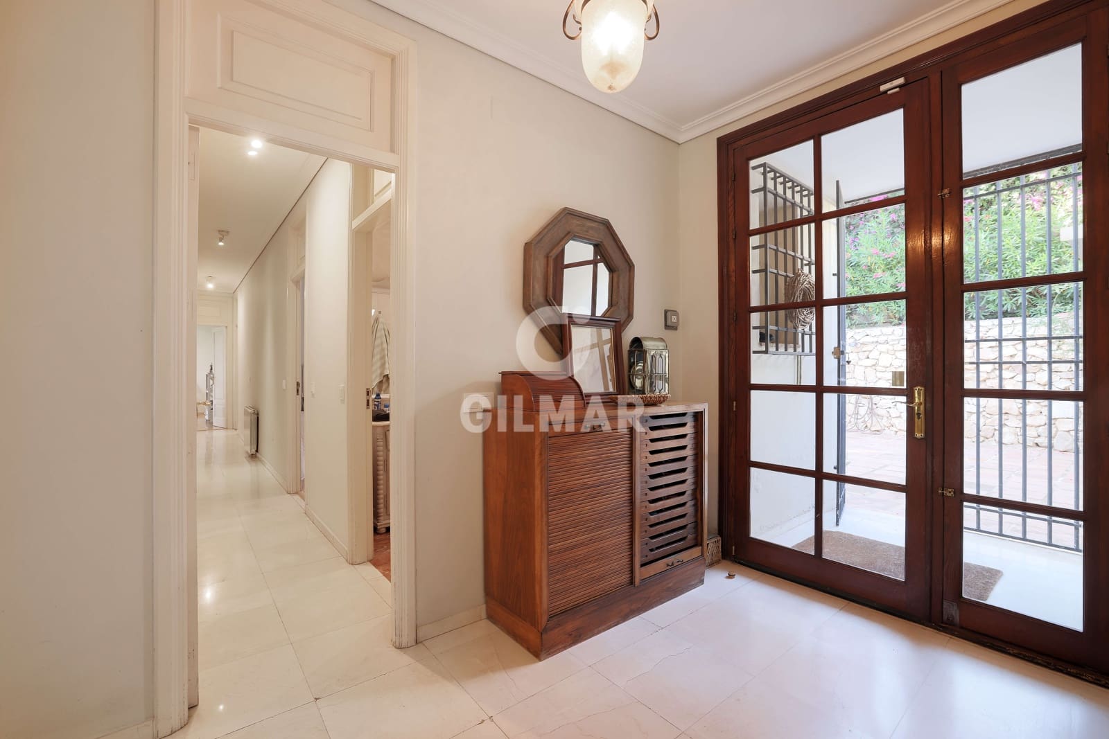 5 soverom Villa til salgs i Malaga by med svømmebasseng garasje - € 1 990 000 (Ref: 9219565)