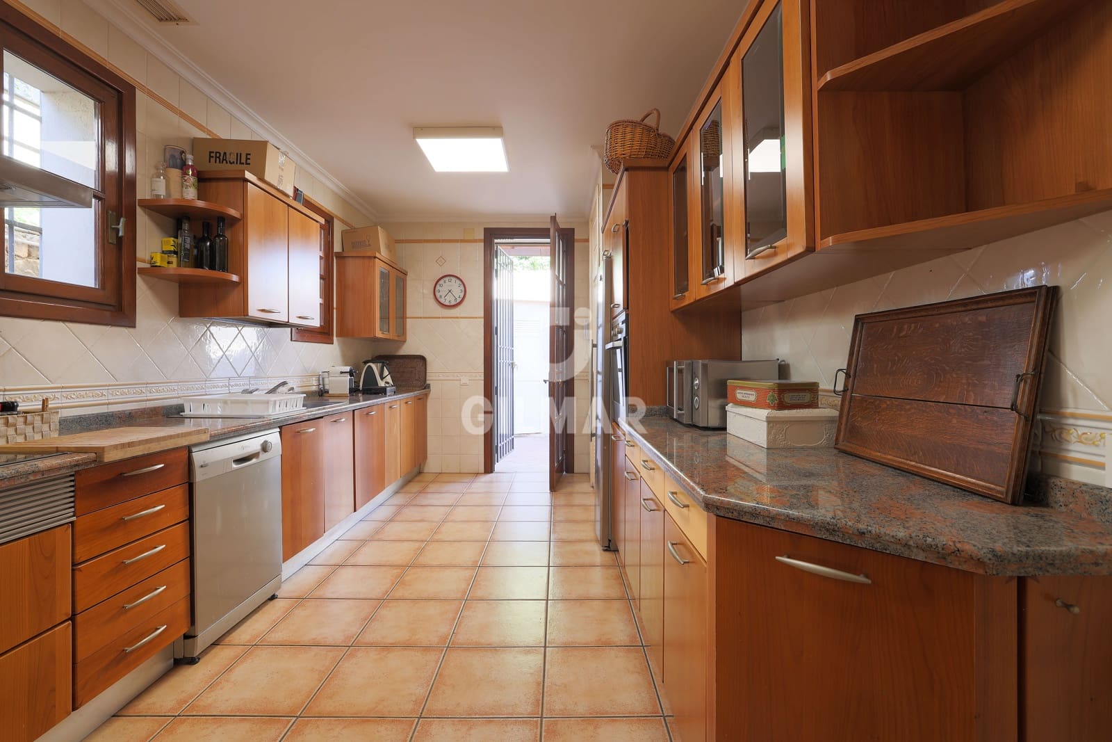 5 soverom Villa til salgs i Malaga by med svømmebasseng garasje - € 1 990 000 (Ref: 9219565)