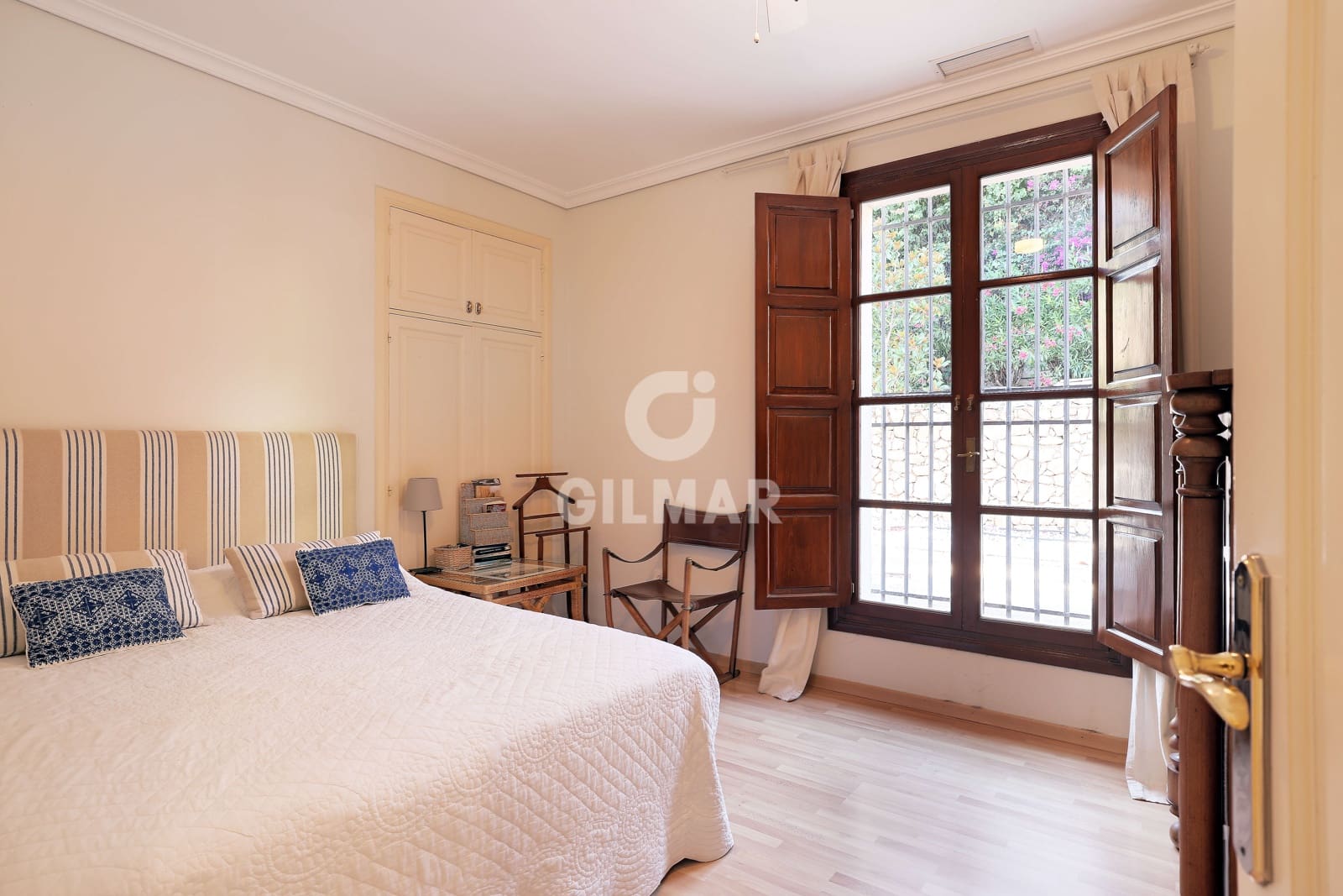 5 soverom Villa til salgs i Malaga by med svømmebasseng garasje - € 1 990 000 (Ref: 9219565)