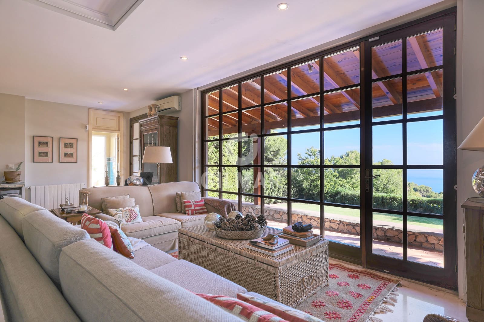 5 soverom Villa til salgs i Malaga by med svømmebasseng garasje - € 1 990 000 (Ref: 9219565)