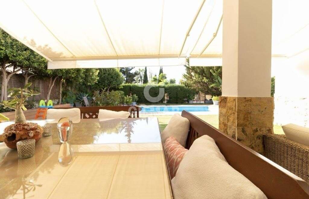 5 sypialnia Willa na sprzedaż w Miasto Malaga z basenem garażem - 1 700 000 € (Ref: 9219566)