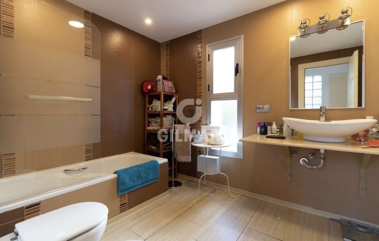 5 sypialnia Willa na sprzedaż w Miasto Malaga z basenem garażem - 1 700 000 € (Ref: 9219566)