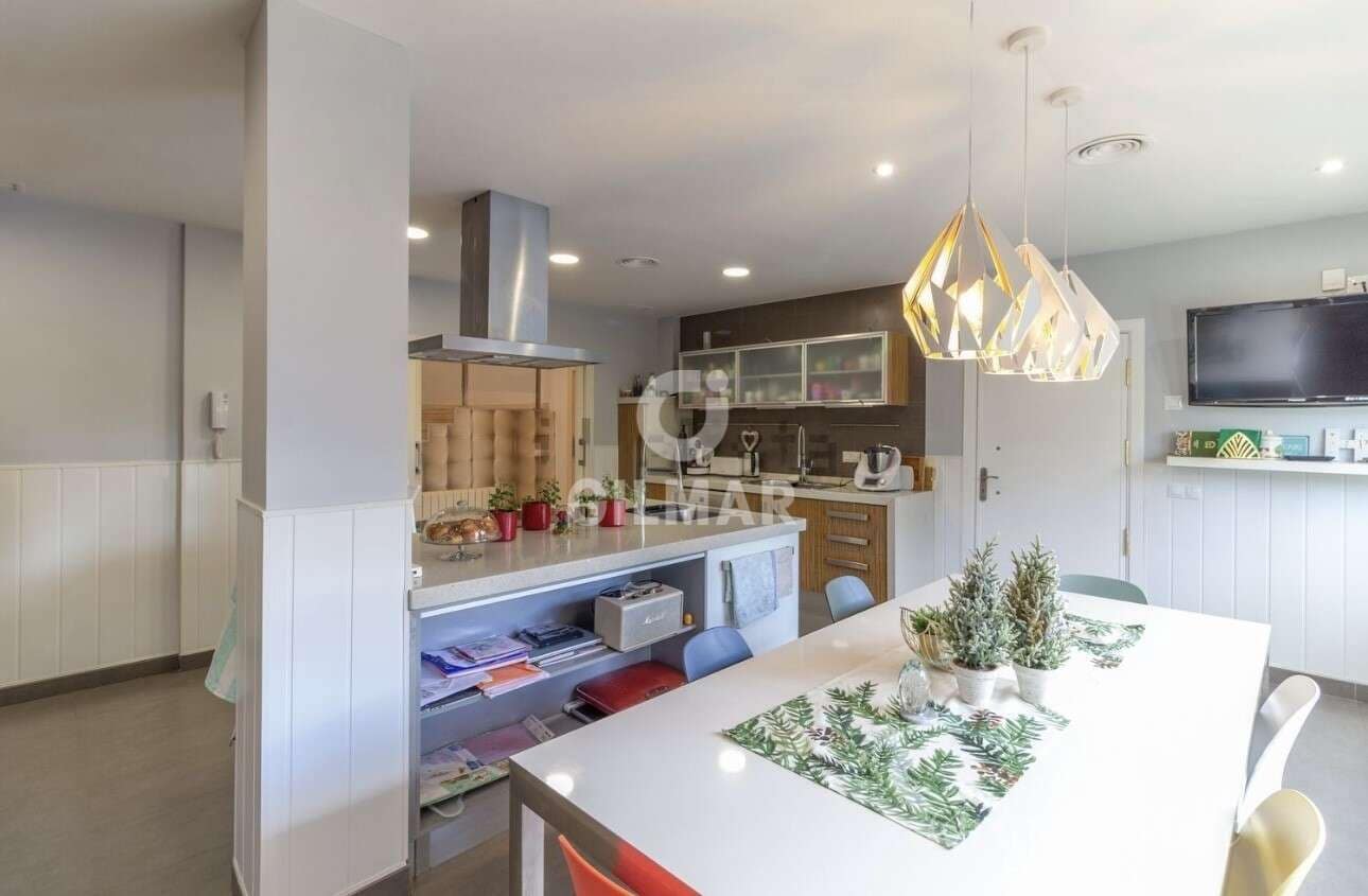 5 sypialnia Willa na sprzedaż w Miasto Malaga z basenem garażem - 1 700 000 € (Ref: 9219566)