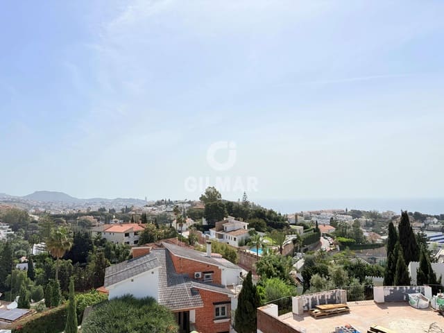 4 soverom Villa til salgs i Parque Clavero, Málaga by med svømmebasseng garasje - € 2 100 000 (Ref: 9219570)