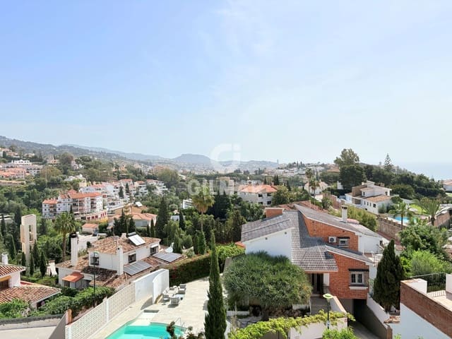 4 soverom Villa til salgs i Parque Clavero, Málaga by med svømmebasseng garasje - € 2 100 000 (Ref: 9219570)