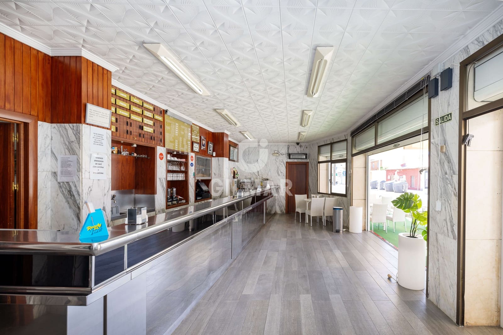 Kommersiell til salgs i Malaga by - € 950 000 (Ref: 9219573)