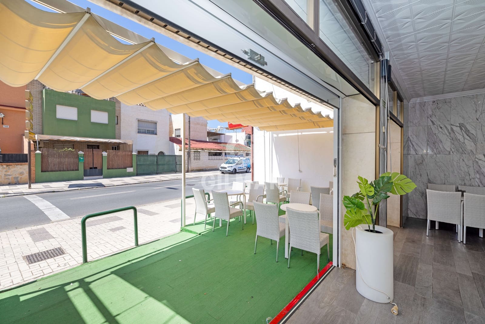 Kommersiell til salgs i Malaga by - € 950 000 (Ref: 9219573)