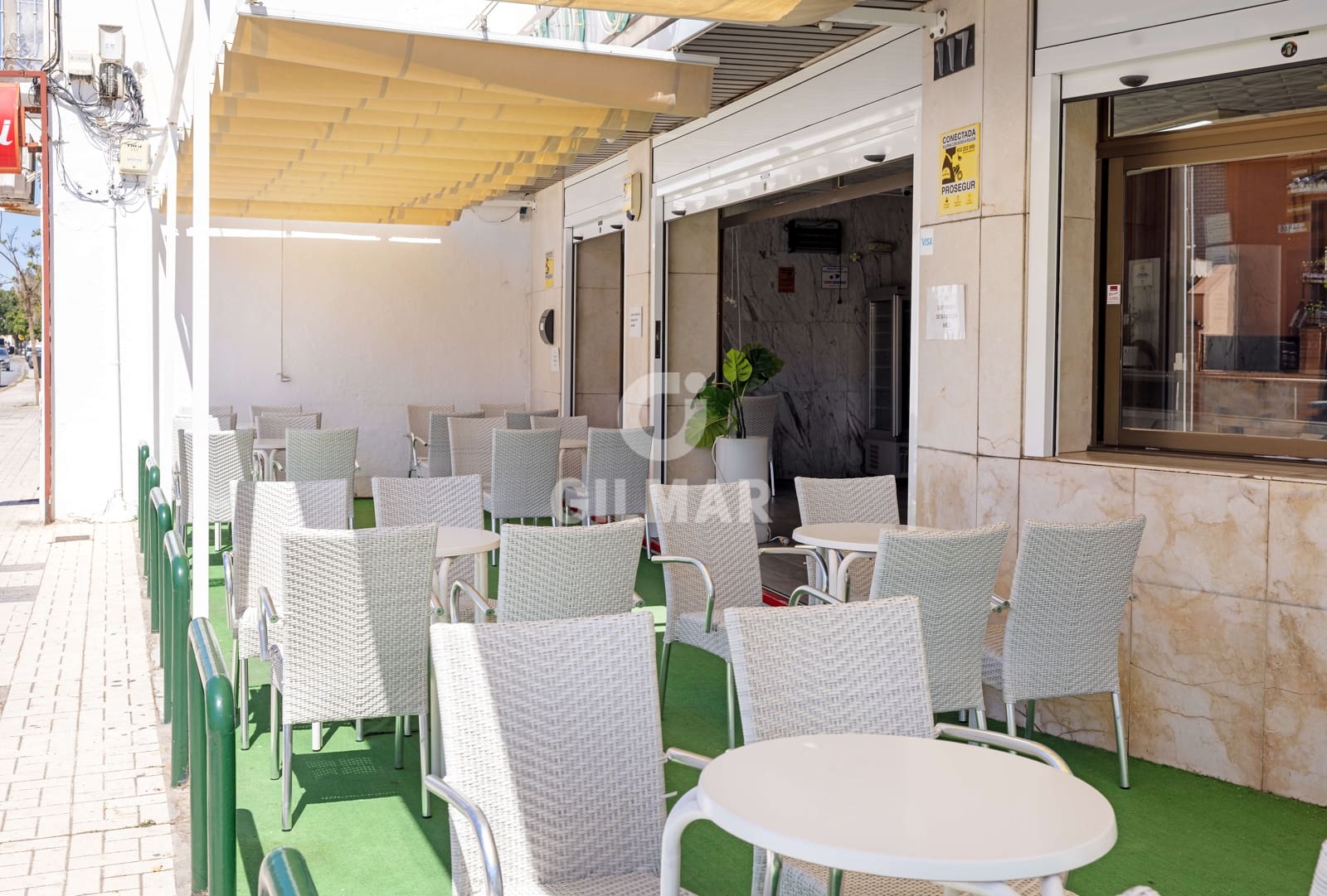 Kommersiell til salgs i Malaga by - € 950 000 (Ref: 9219573)