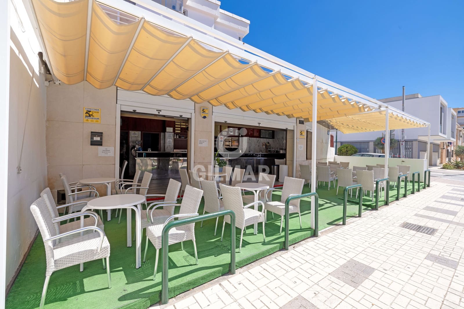 Kommersiell til salgs i Malaga by - € 950 000 (Ref: 9219573)