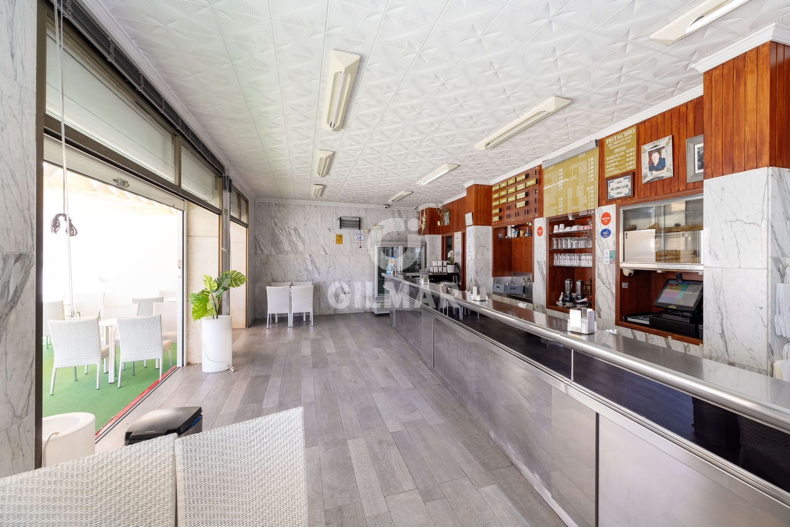 Kommersiell til salgs i Malaga by - € 950 000 (Ref: 9219573)