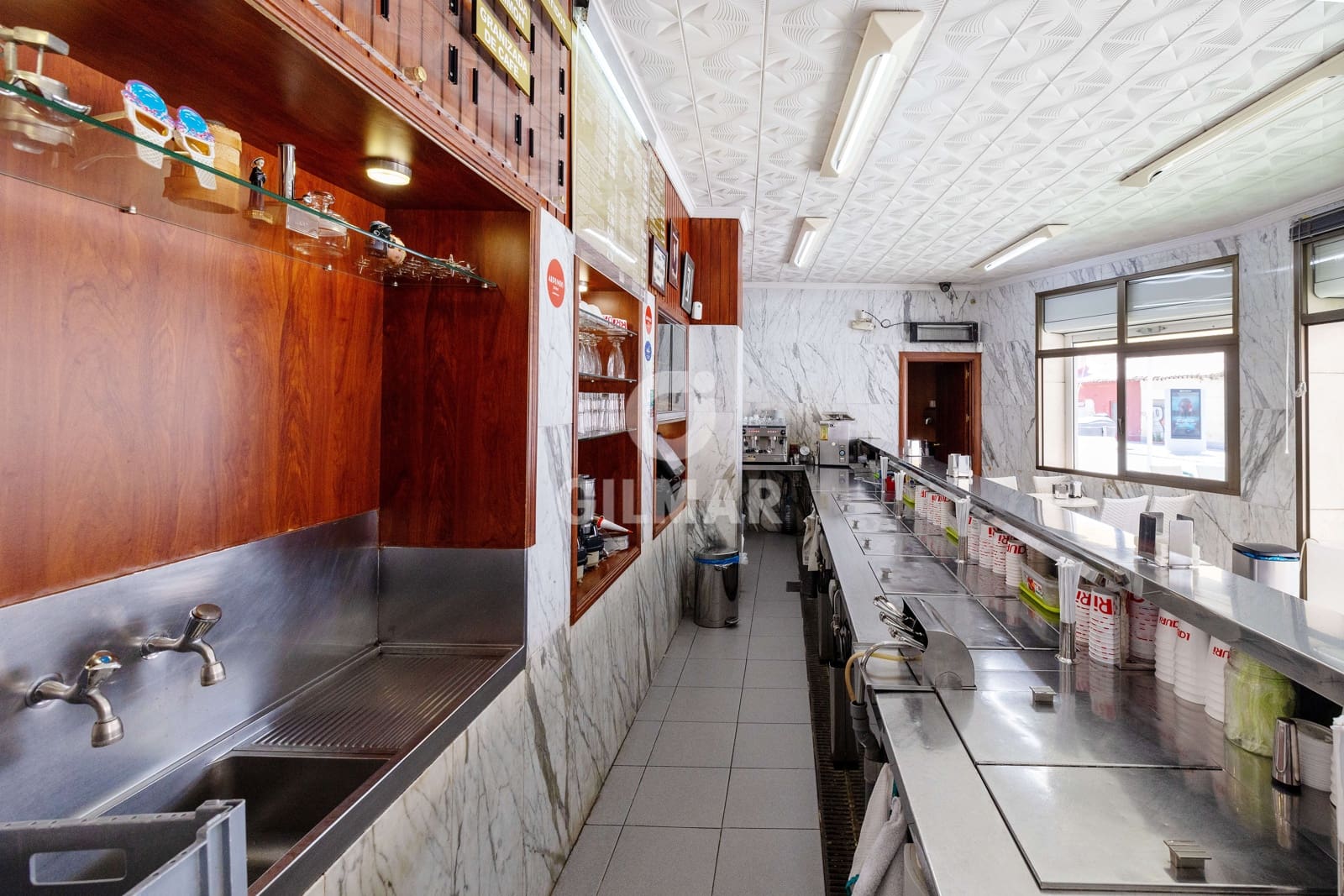 Kommersiell til salgs i Malaga by - € 950 000 (Ref: 9219573)