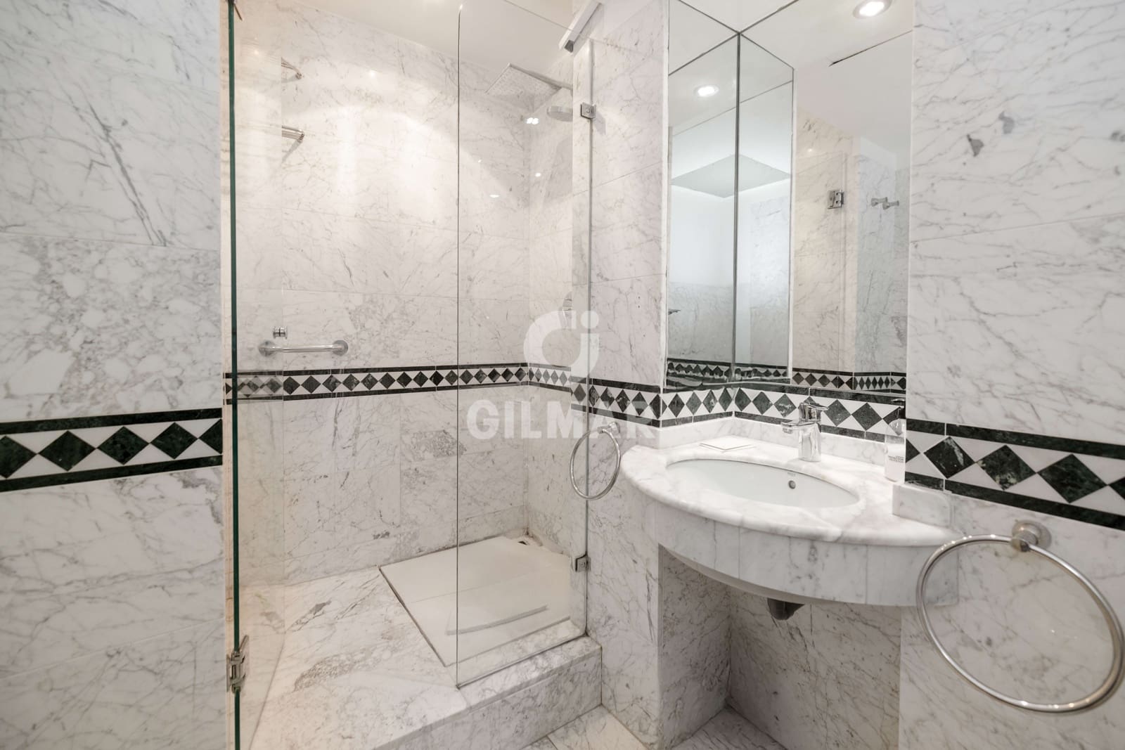 3 makuuhuone Asunto myytävänä paikassa Malaga kaupunki mukana 
autotalli - 995 000 € (Ref: 9219574)