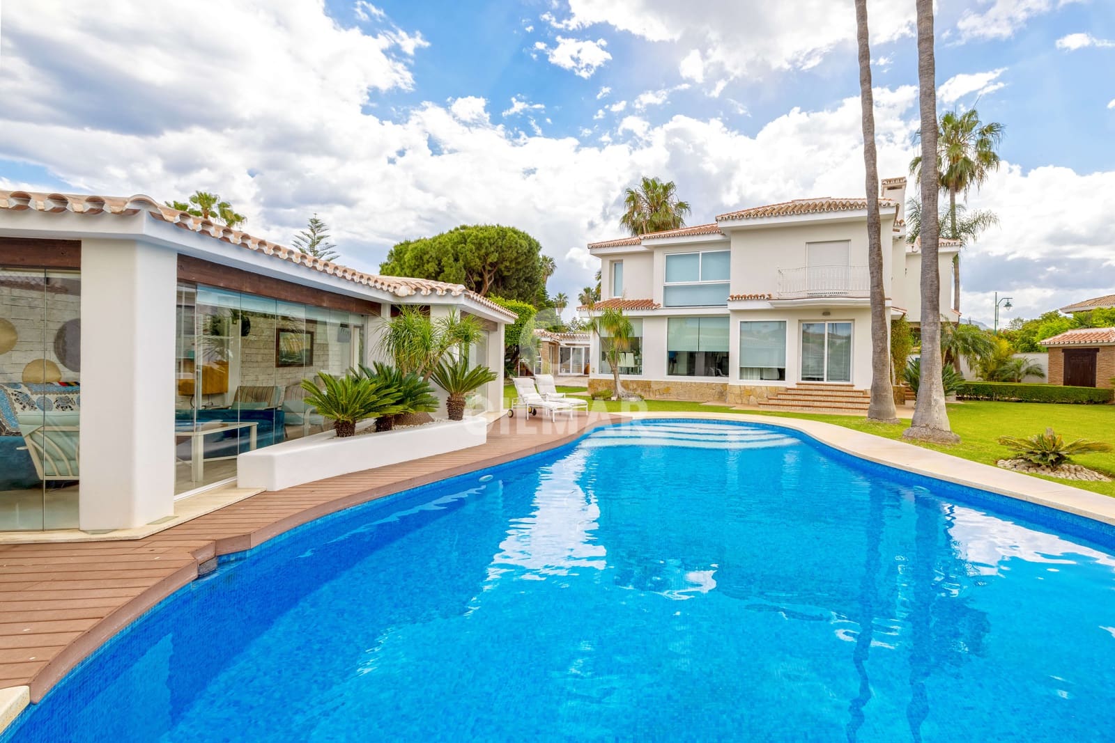 5 sypialnia Willa na sprzedaż w Churriana z basenem garażem - 2 400 000 € (Ref: 9219575)