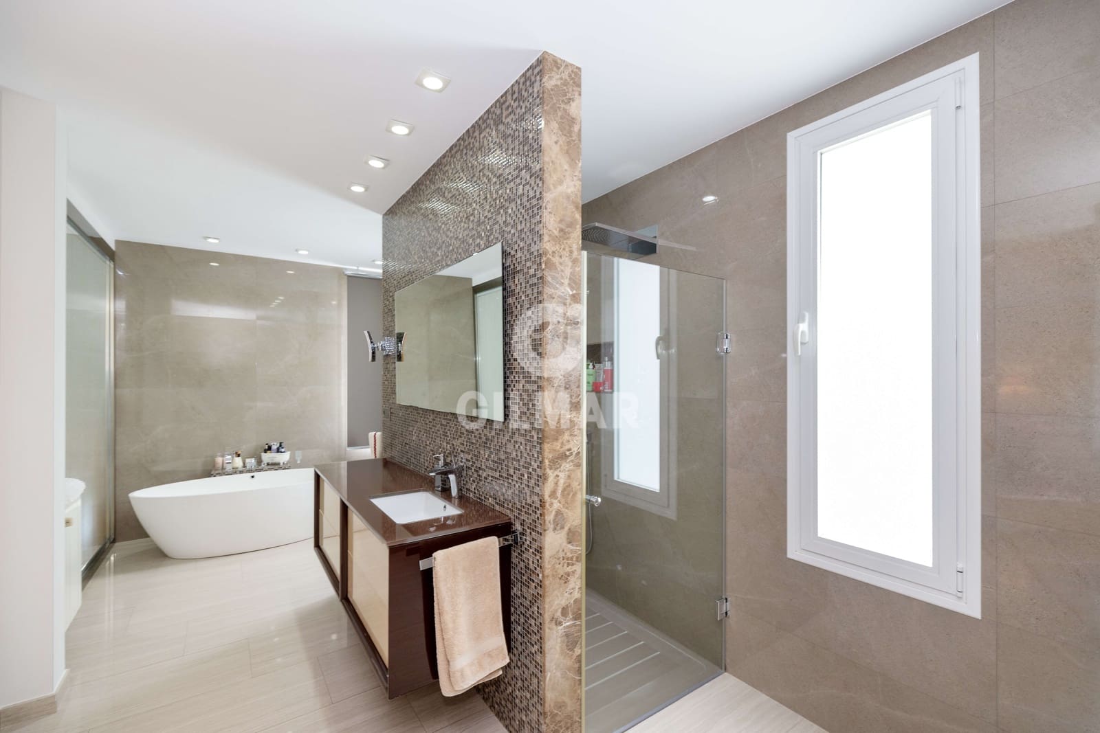 5 sypialnia Willa na sprzedaż w Churriana z basenem garażem - 2 400 000 € (Ref: 9219575)