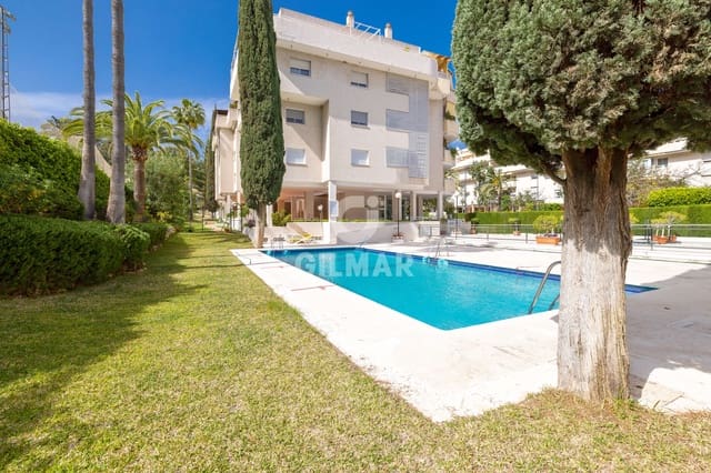5 bedroom Flat for sale in El Limonar, Málaga city with pool garage - € 1,200,000 (Ref: 9219577)