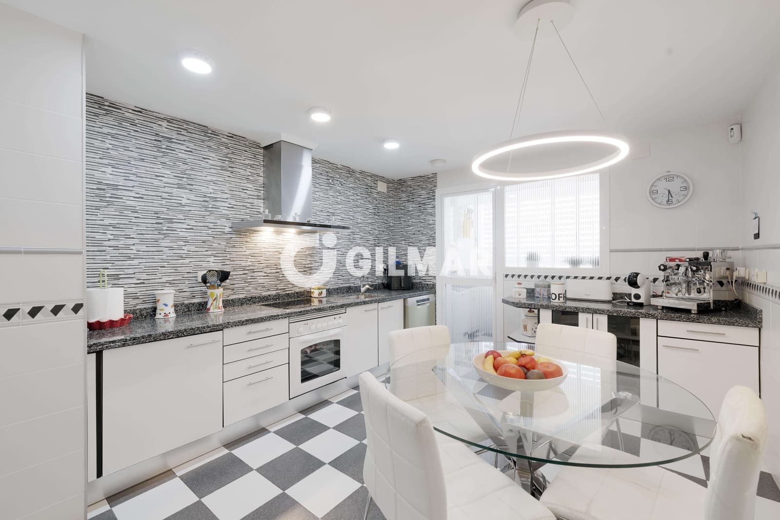 5 soveværelse Lejlighed til salg i Malaga by med swimmingpool garage - € 1.200.000 (Ref: 9219577)
