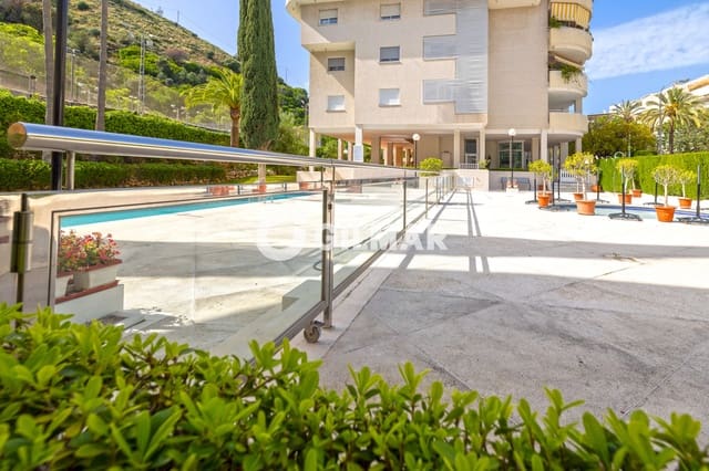 5 soveværelse Lejlighed til salg i El Limonar, Málaga by med swimmingpool garage - € 1.200.000 (Ref: 9219577)