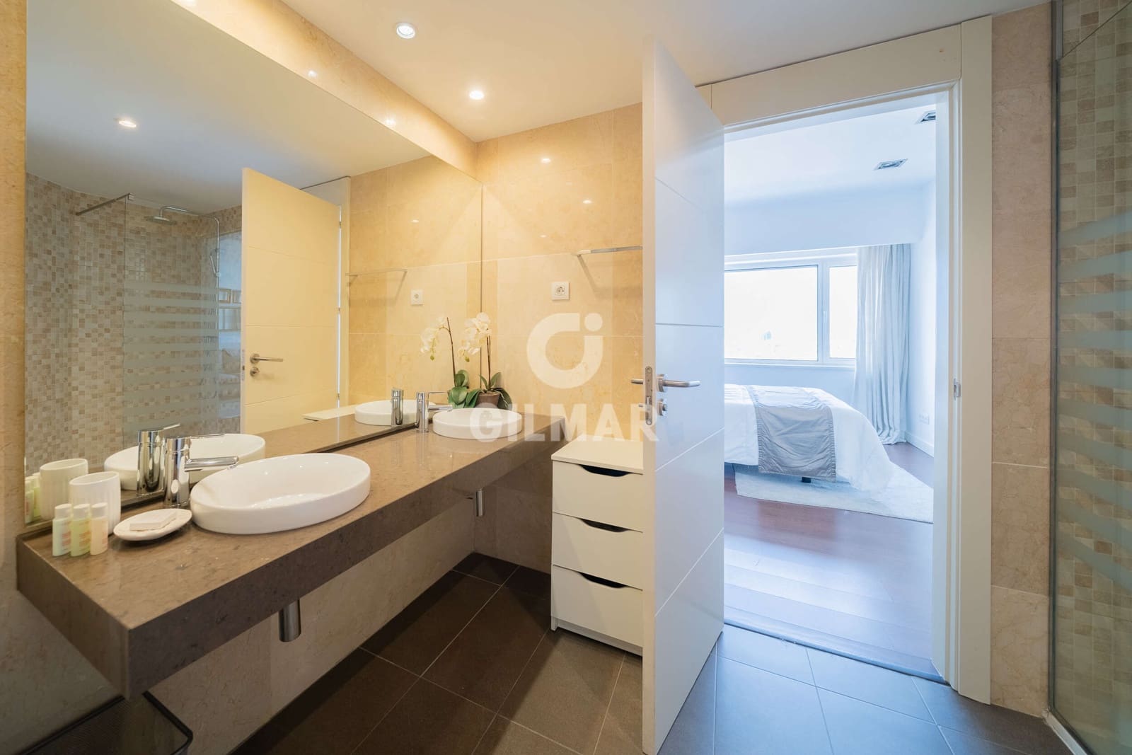 2 soveværelse Lejlighed til salg i Madrid by med swimmingpool - € 1.270.000 (Ref: 9219579)