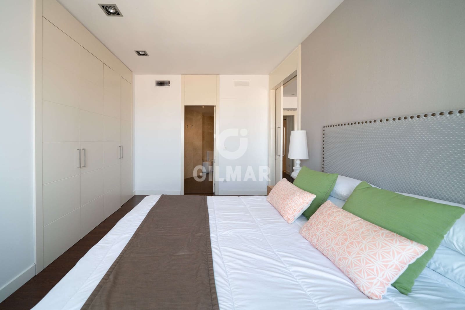 2 soveværelse Lejlighed til salg i Madrid by med swimmingpool - € 1.270.000 (Ref: 9219579)