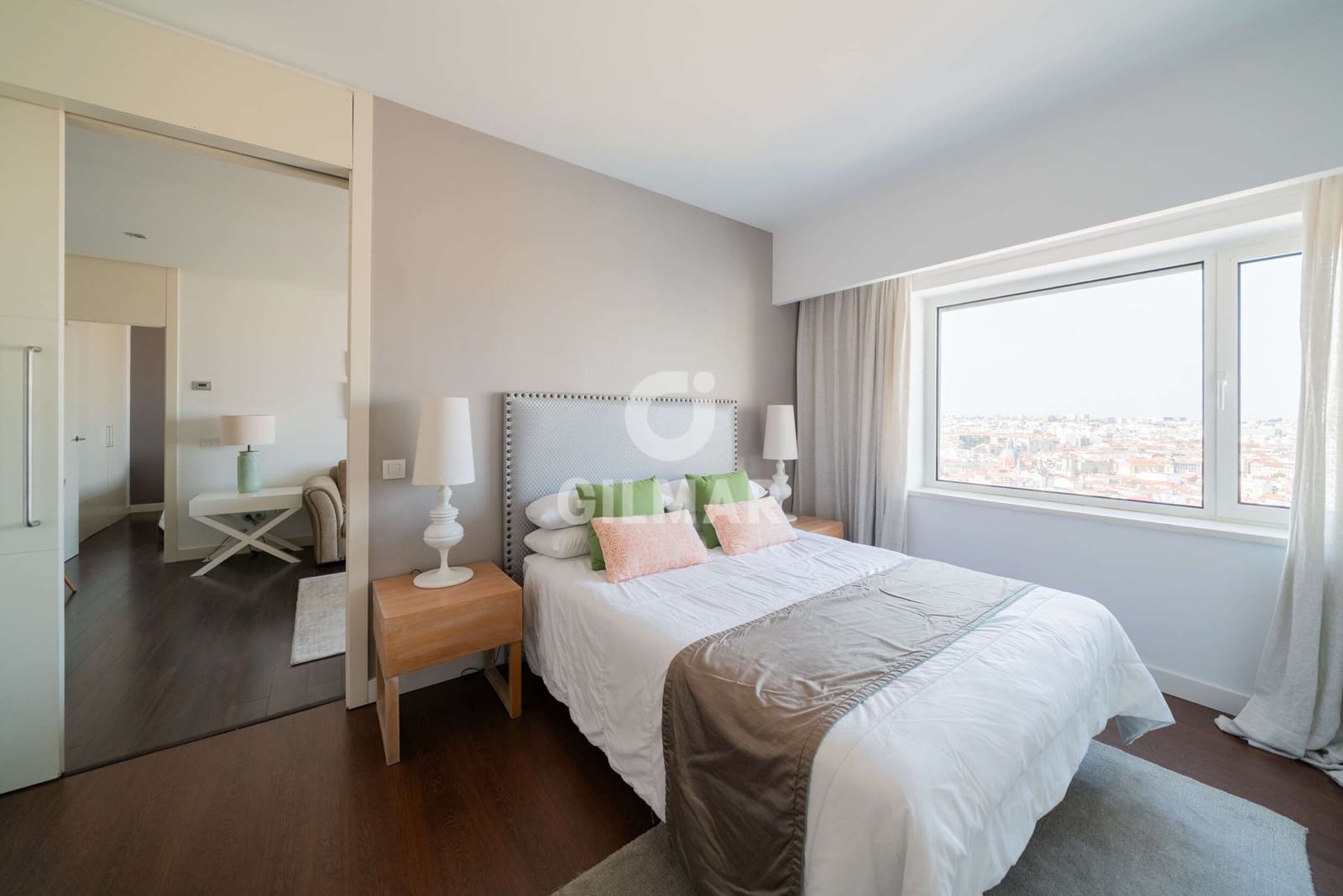 2 soveværelse Lejlighed til salg i Madrid by med swimmingpool - € 1.270.000 (Ref: 9219579)