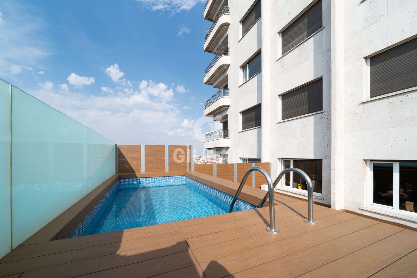 2 soveværelse Lejlighed til salg i Madrid by med swimmingpool - € 1.270.000 (Ref: 9219579)