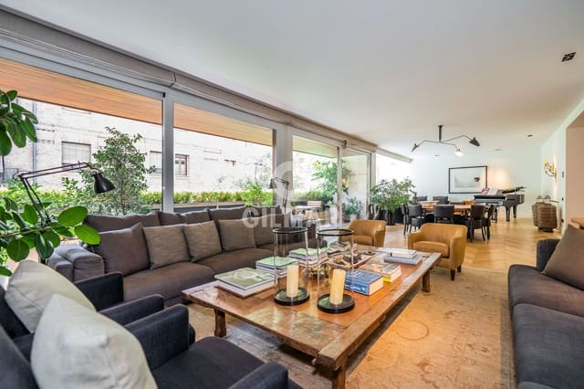 5 soveværelse Lejlighed til salg i Almagro, Madrid by med garage - € 4.200.000 (Ref: 9219584)